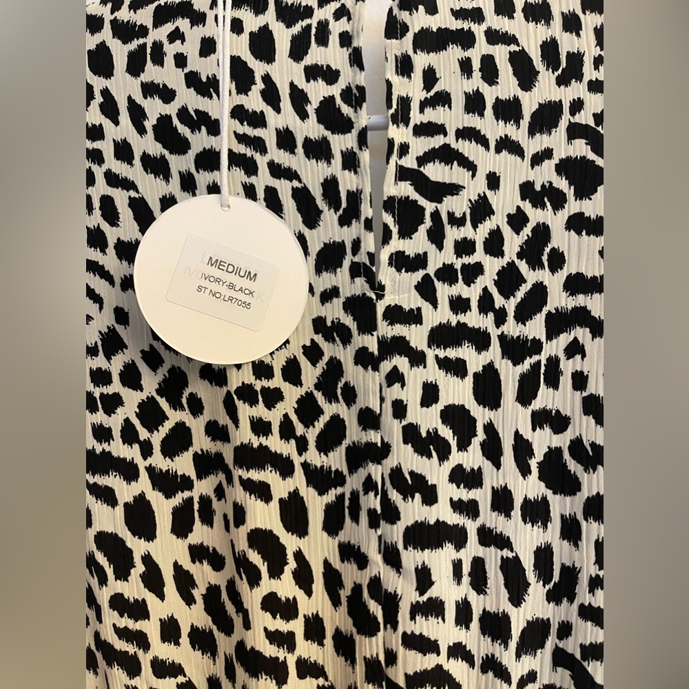 Cheetah Romper - Picture 3 of 4